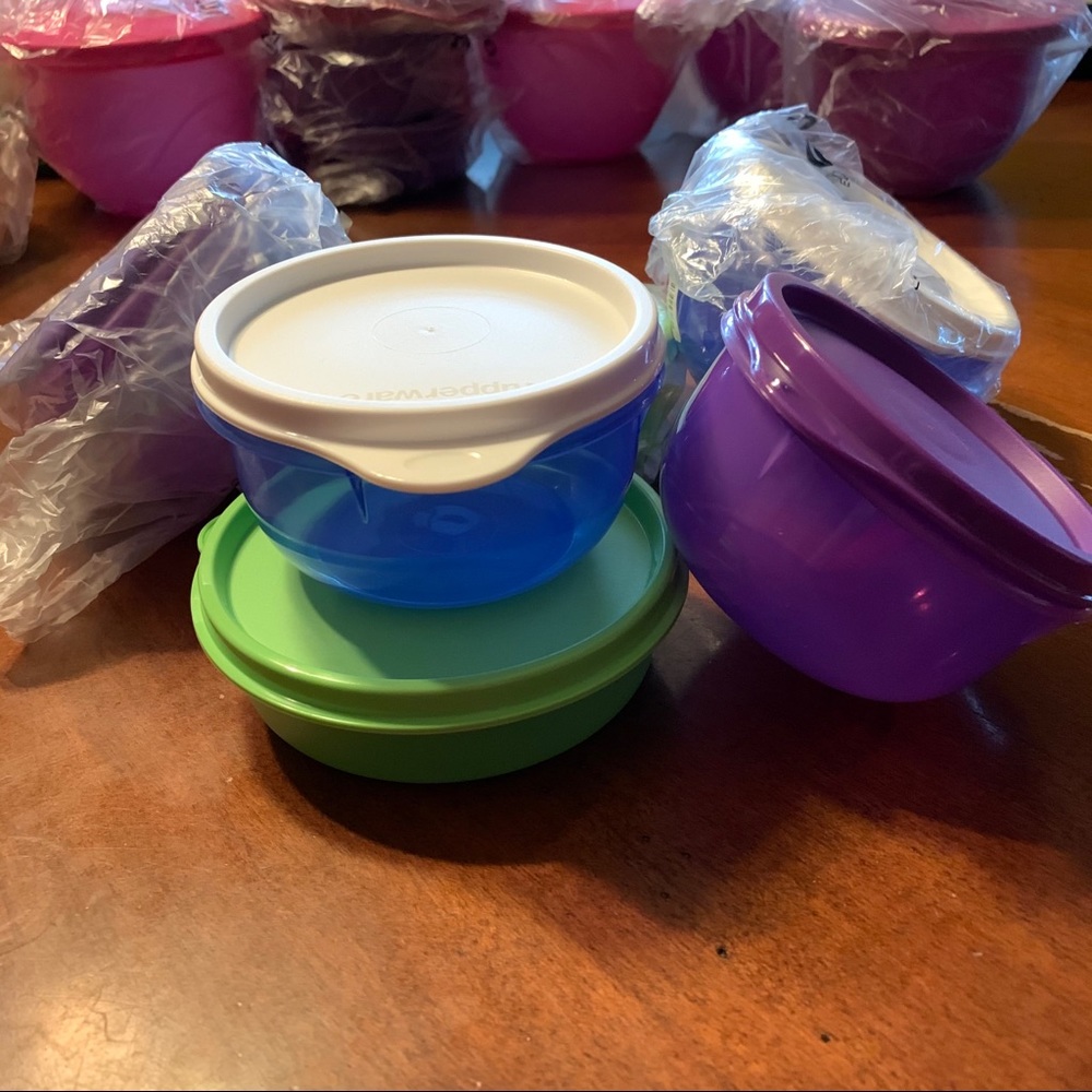Tupperware mini container set - Picture 1 of 7